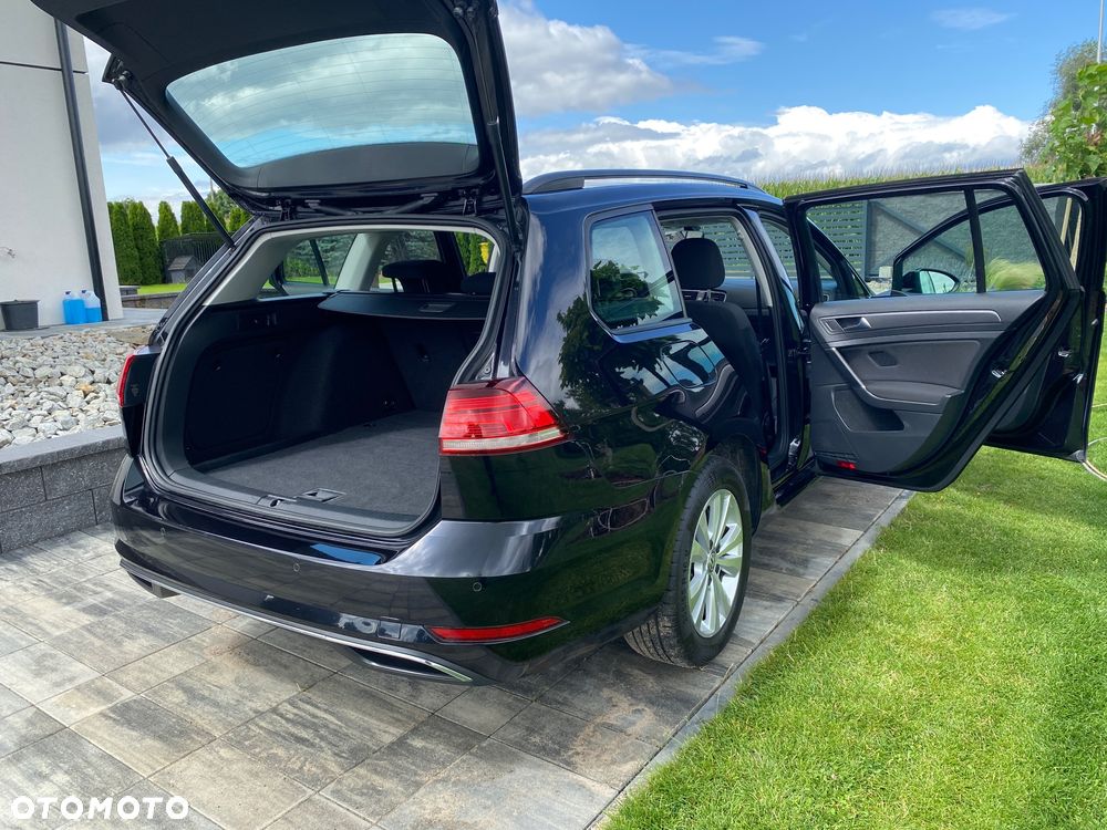 Volkswagen Golf - 32