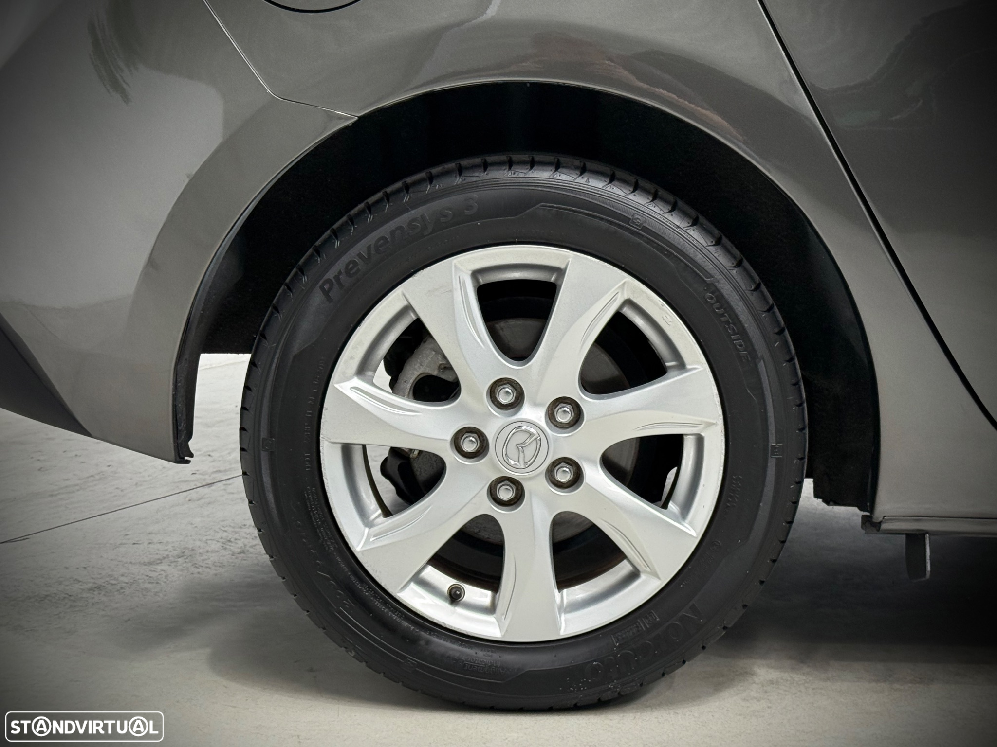 Mazda 3 MZ-CD 1.6 Exclusive Plus - 22
