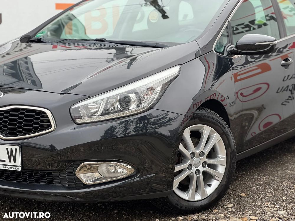 Kia Ceed - 10