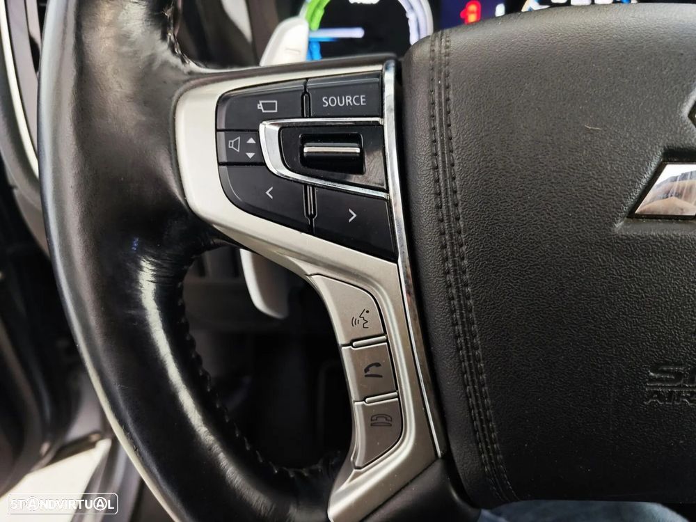 Mitsubishi Outlander - 36