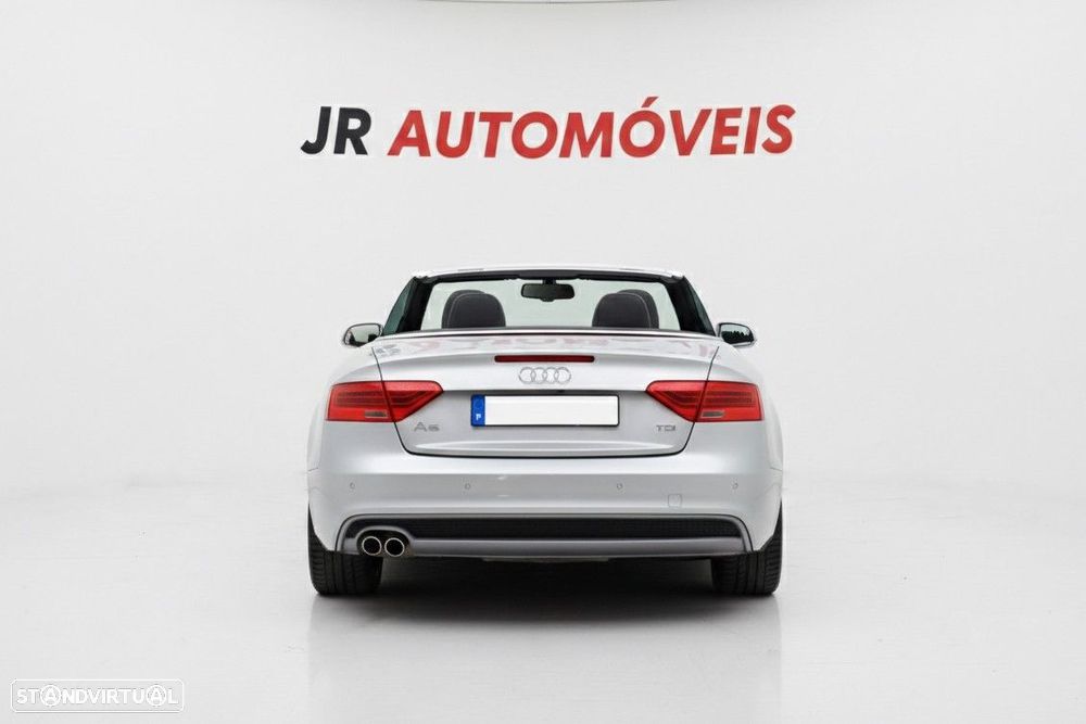 Audi A5 Cabrio 2.0 TDi S-line - 8