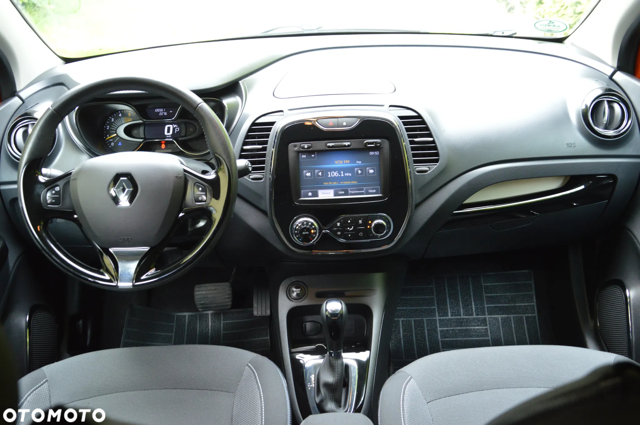 Renault Captur (ENERGY) dCi 90 EDC BOSE EDITION - 24