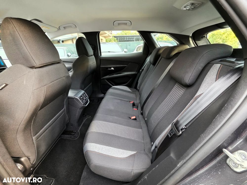 Peugeot 3008 PureTech 130 Stop & Start GPF Allure Pack - 17