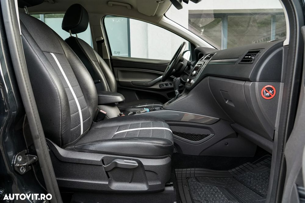 Ford Kuga 2.0 TDCi 4WD Powershift Titanium - 8