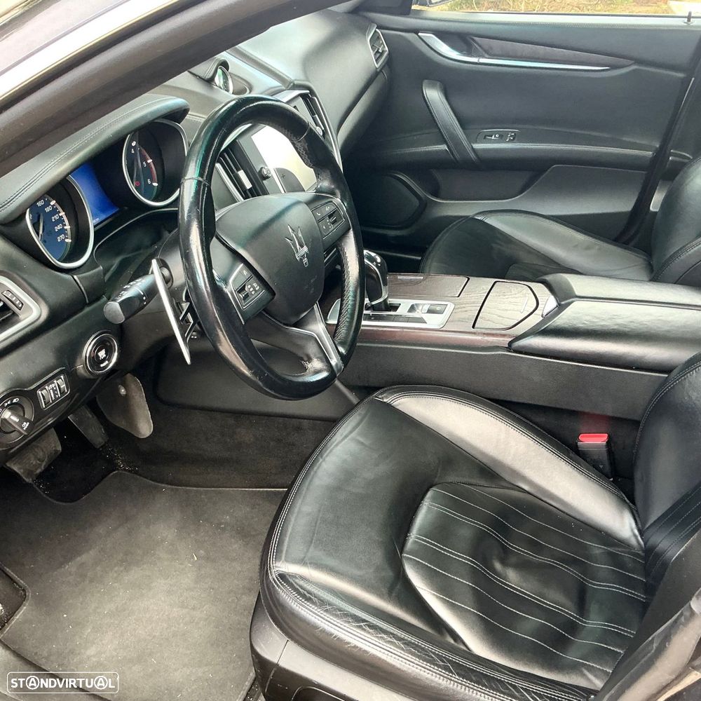 Maserati Ghibli 3.0 V6 - 4