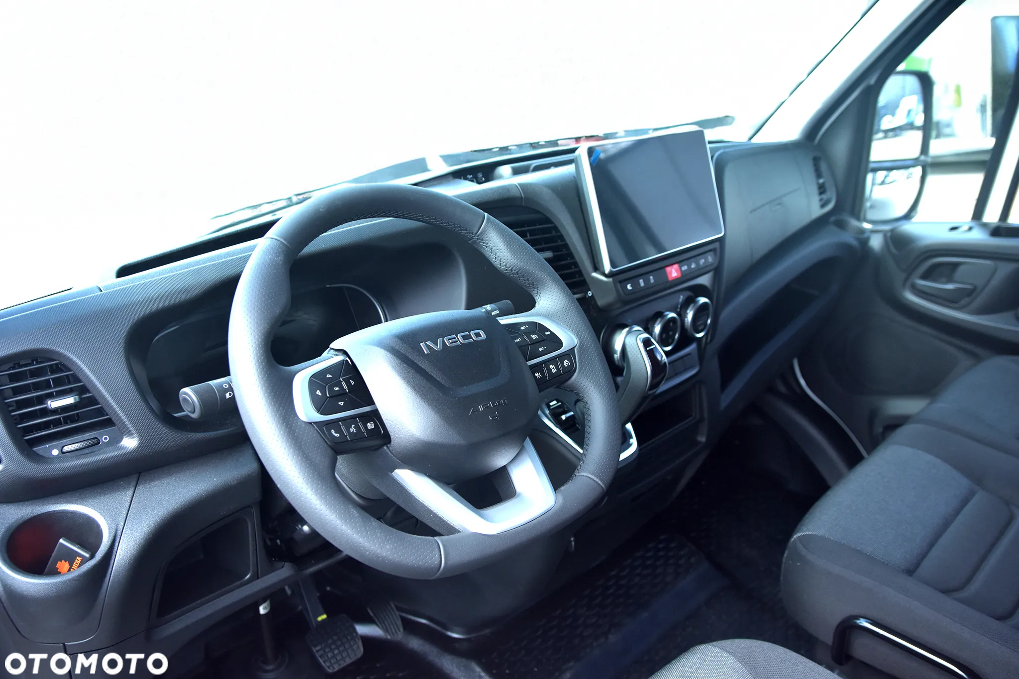 Iveco Daily 35S18 automat 8AT autolaweta zabudowa POLMAR - 24