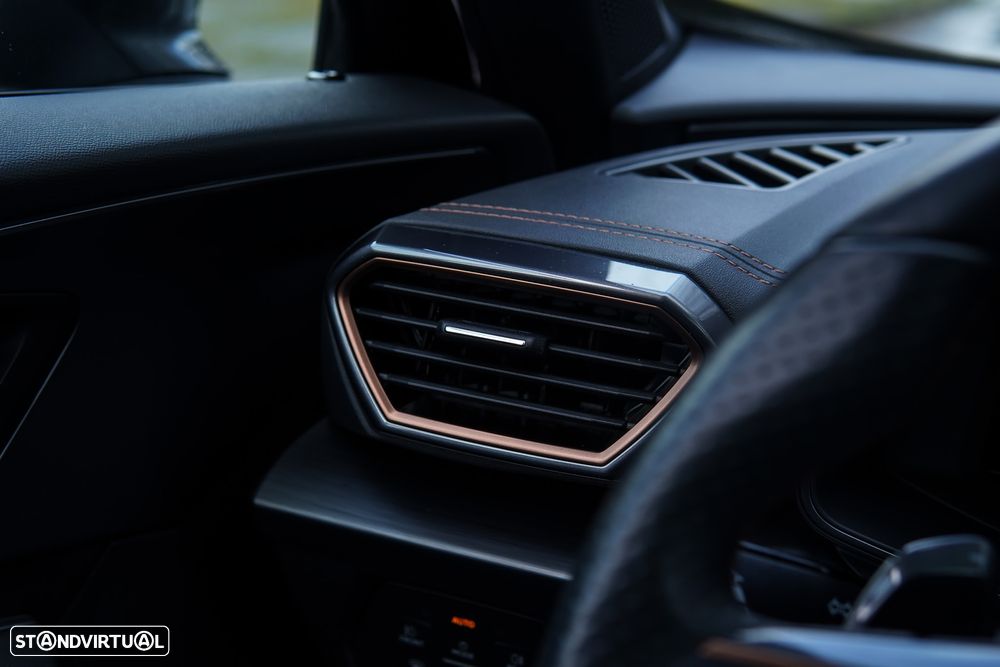 Cupra Formentor 1.4 e-Hybrid DSG - 41