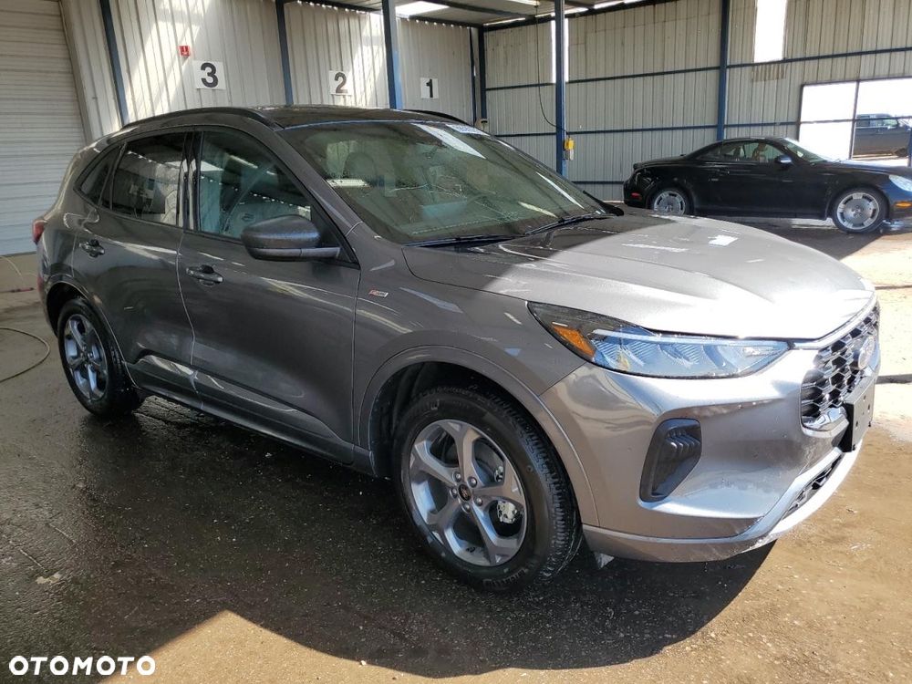 Ford Escape 1.5 EcoBoost AWD SE - 4