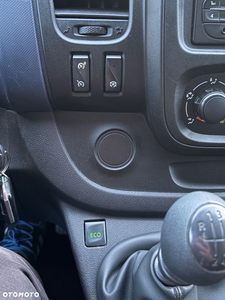 Opel Vivaro - 14
