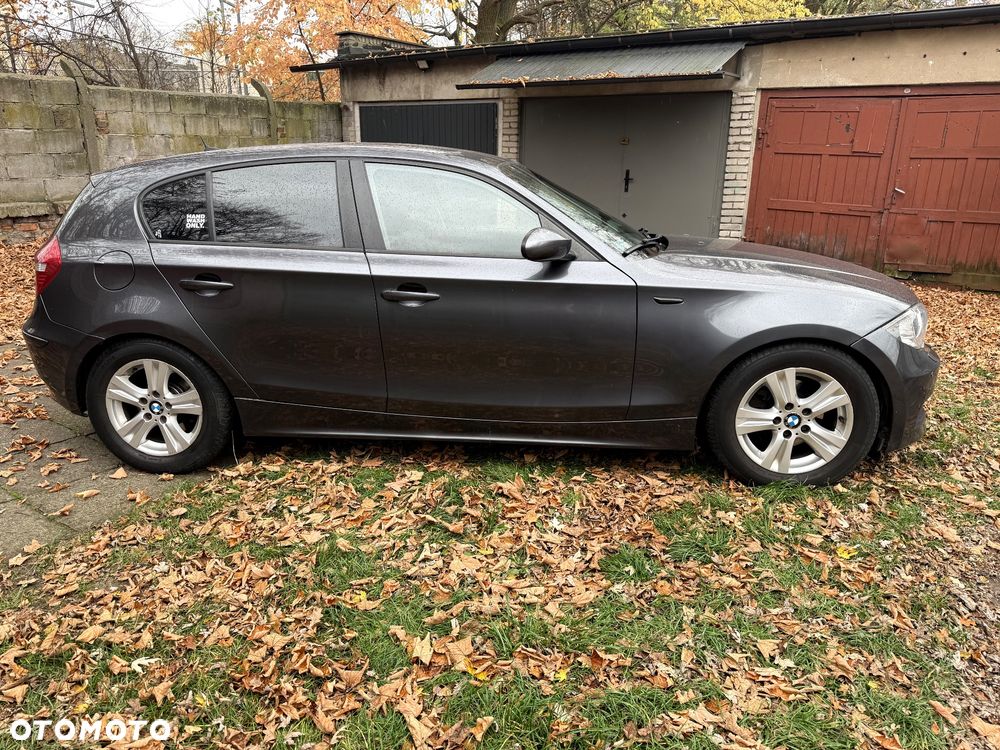 BMW Seria 1 120d - 8