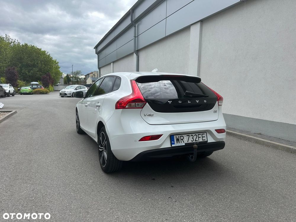 Volvo V40 D2 Drive-E Momentum - 6