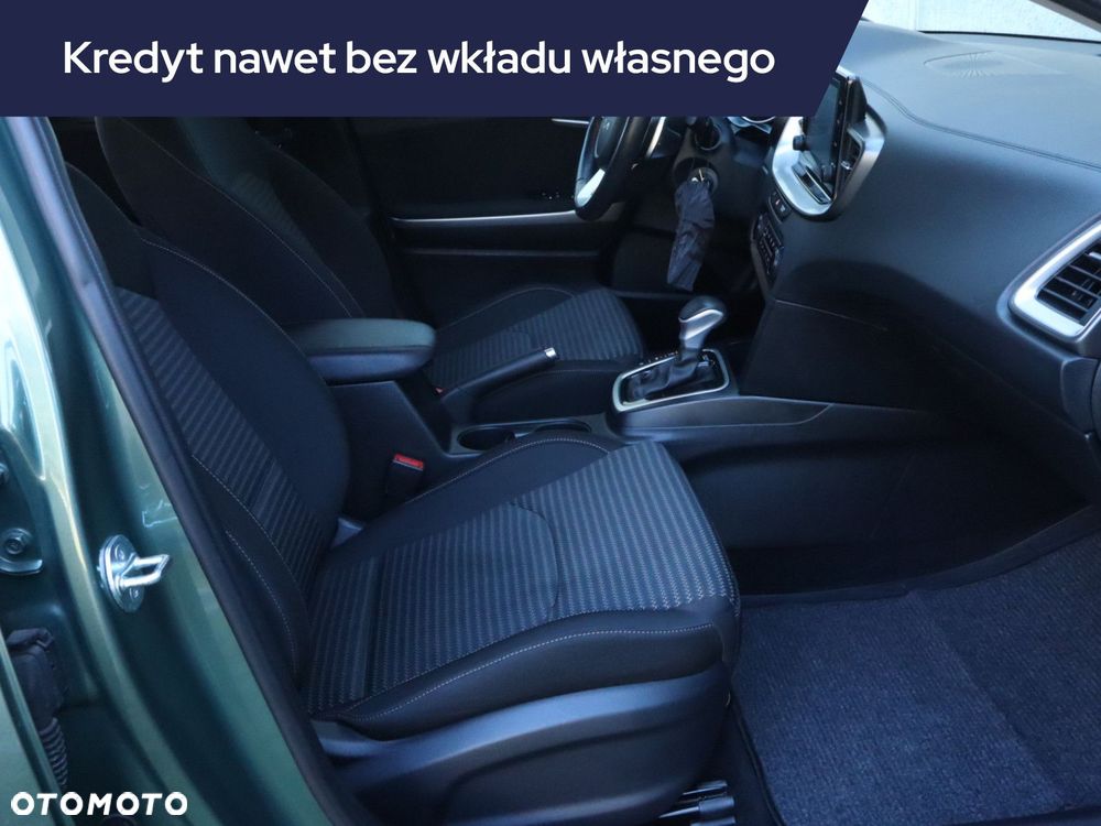Kia Ceed - 11