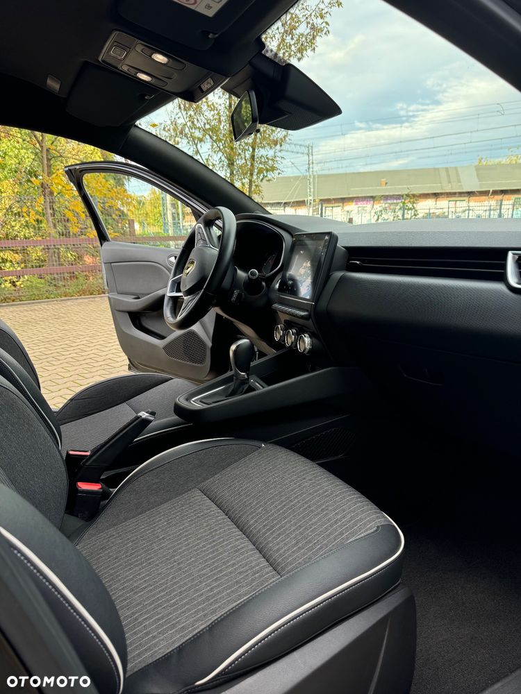 Renault Clio - 21