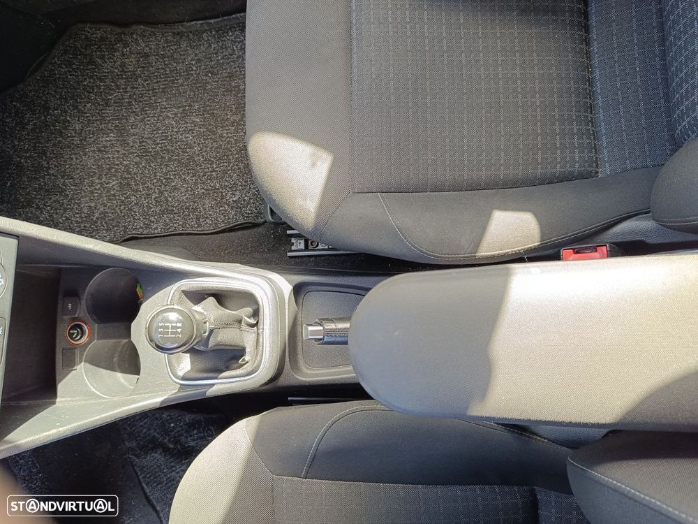 VW Polo 1.0 Confortline - 19