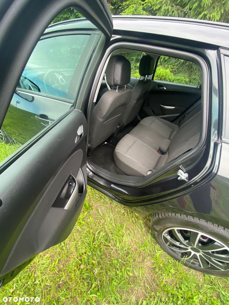 Opel Astra 1.4 Turbo - 8