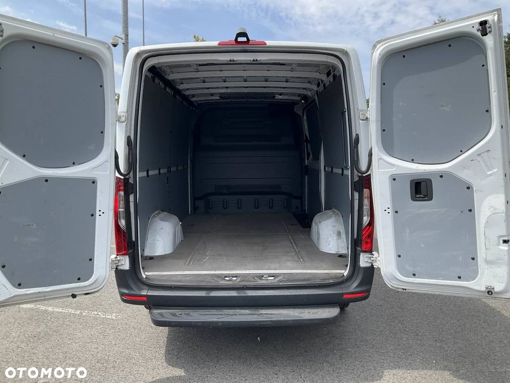 Mercedes-Benz Sprinter - 7