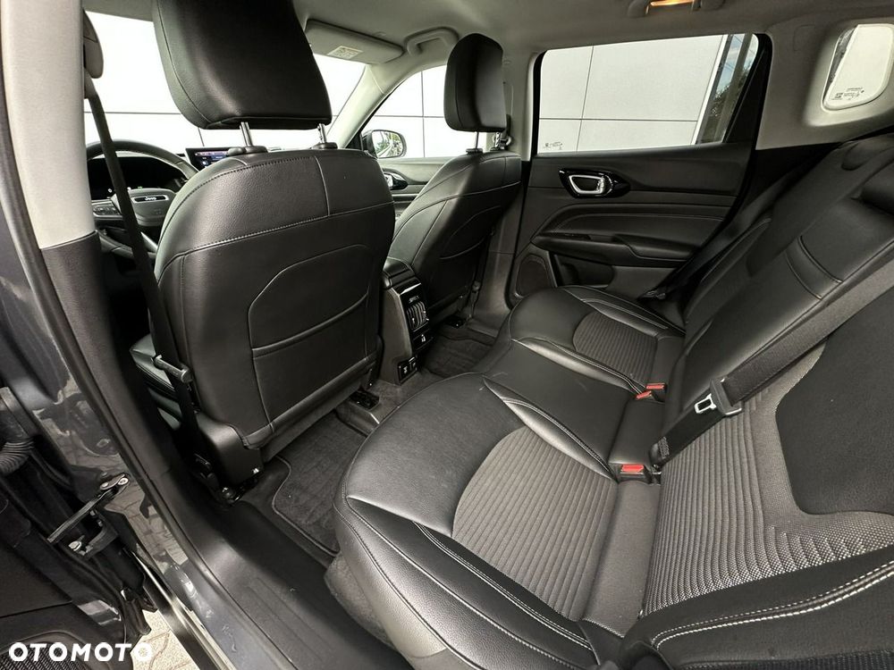 Jeep Compass - 15