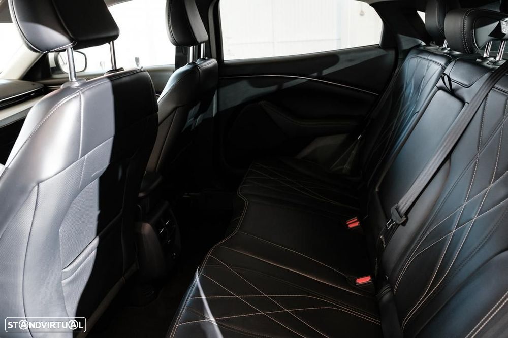 Ford Mustang Mach-E 75.7 kWh Base - 9