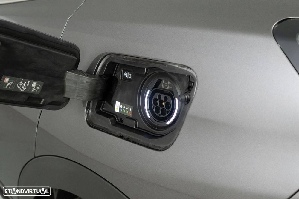 Peugeot 3008 1.6 Hybrid GT e-EAT8 - 18