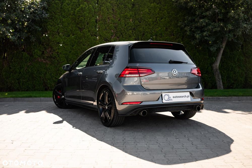 Volkswagen Golf - 7