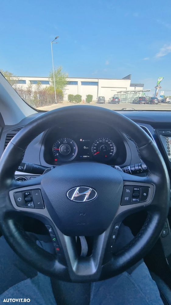 Hyundai i40 1.7 CRDI CW 7DCT ISG Supreme Pack+ - 6