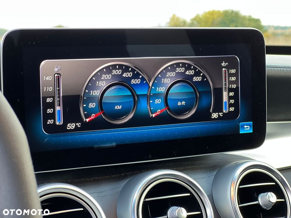 Mercedes-Benz Klasa C AMG 63 S AMG Speedshift MCT 9G - 12