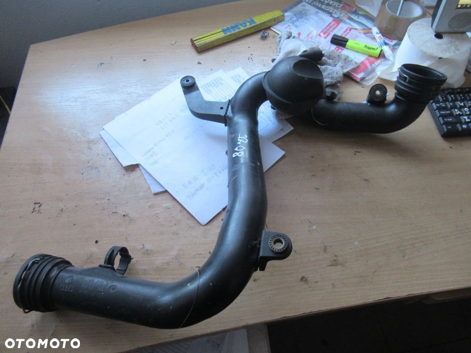 AUDI A3 8P RURA POWIETRZA 1K0145770B 2.0 TDI - 1