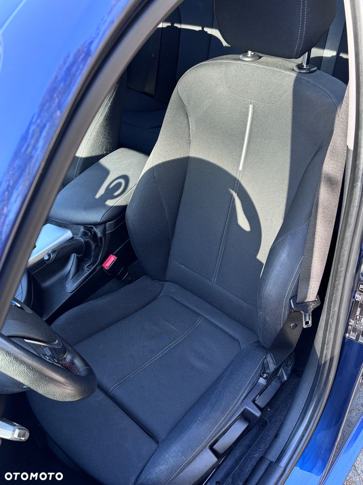 BMW Seria 1 118d Sport Line - 10