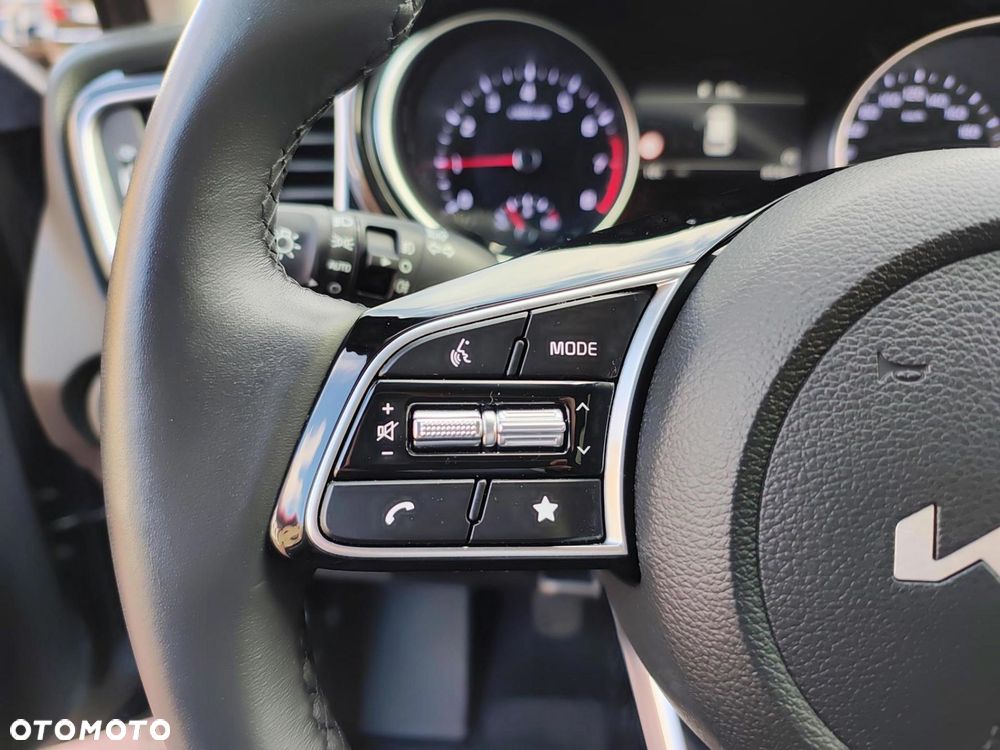 Kia Ceed 1.5 T-GDI Tribute - 24