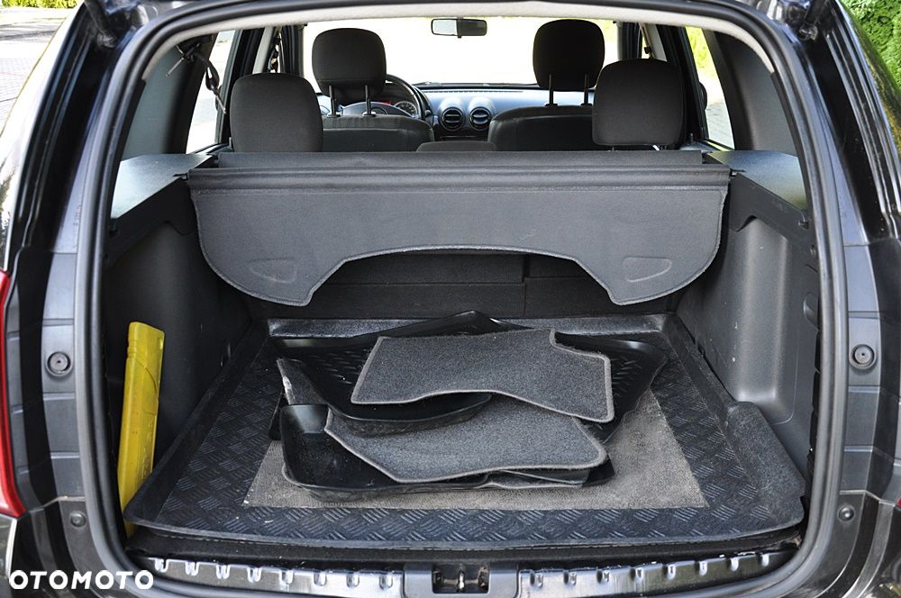 Dacia Duster 1.6 Laureate 4x4 - 21