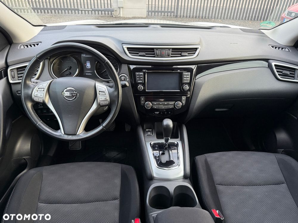 Nissan Qashqai 1.6 DCi Xtronic N-Connecta - 10