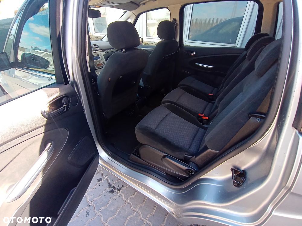Ford Galaxy 2.0 Viva Titanium - 26