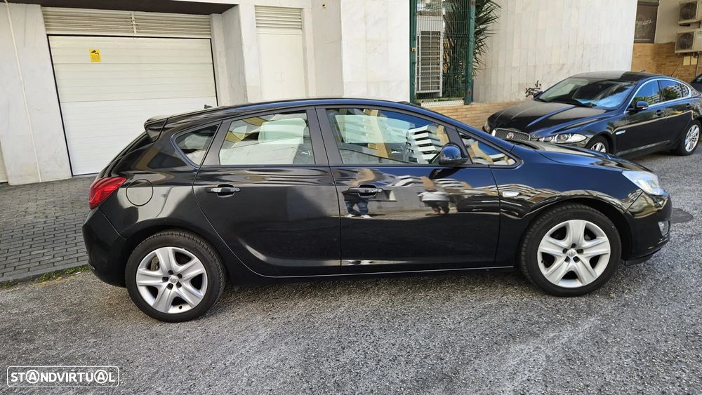Opel Astra 1.3 CDTi Enjoy EcoFLEX - 3