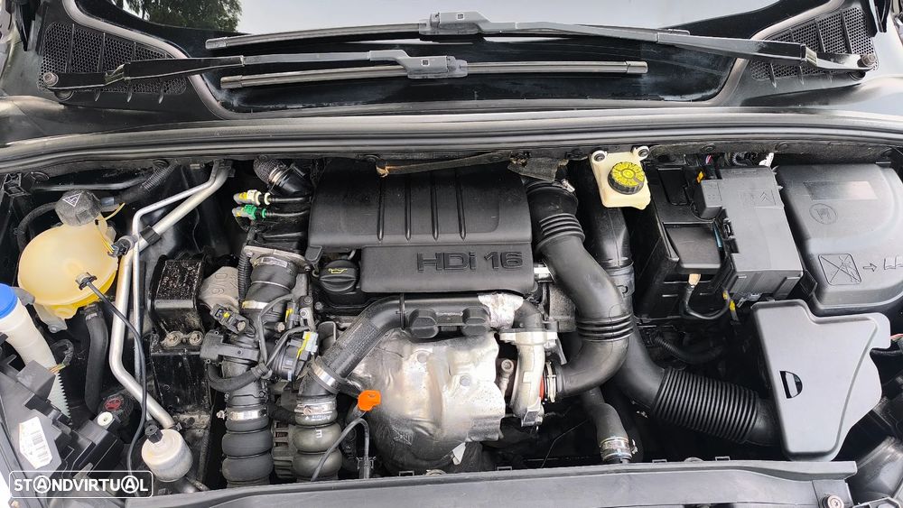Peugeot 308 SW 1.6 HDi SE Navteq - 11