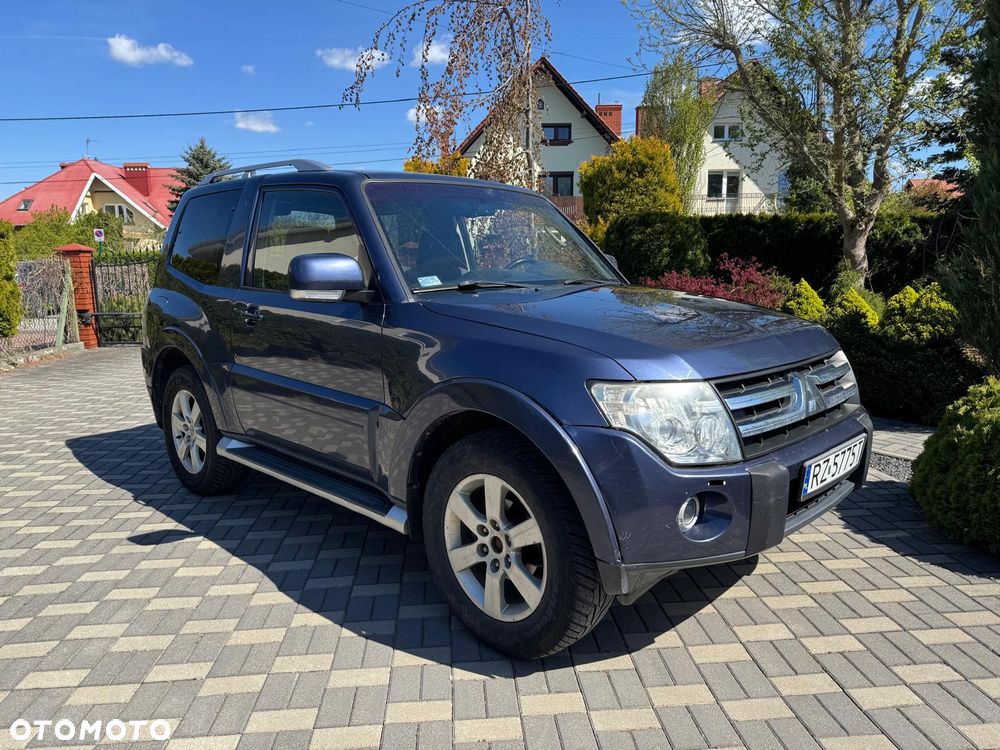 Mitsubishi Pajero 3.2 DI-D Intense - 2