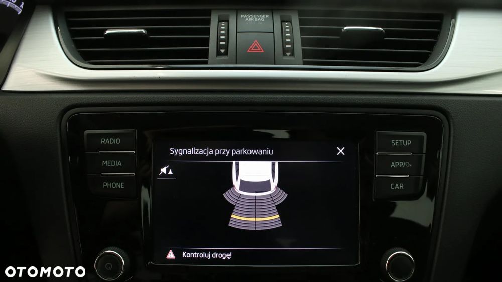 Skoda RAPID 1.0 TSI Ambition - 17