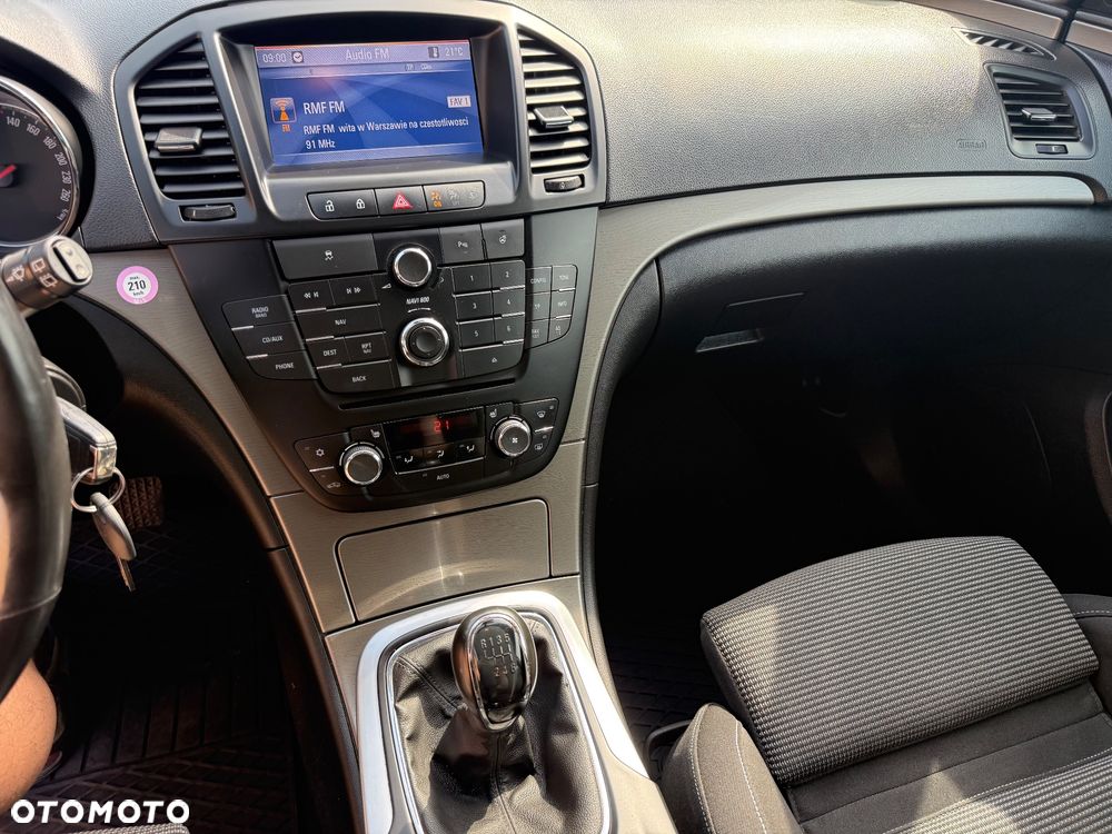 Opel Insignia - 28