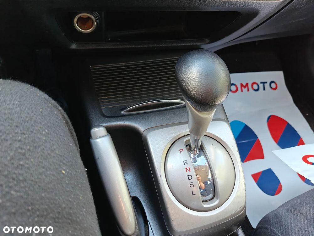 Honda Civic 1.3i-DSI i-VTEC IMA CVT - 24