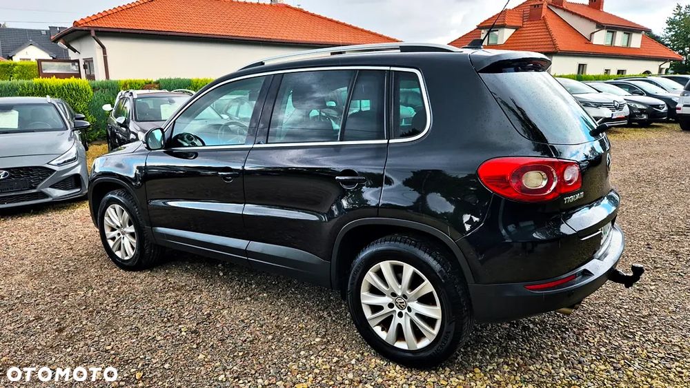 Volkswagen Tiguan - 16