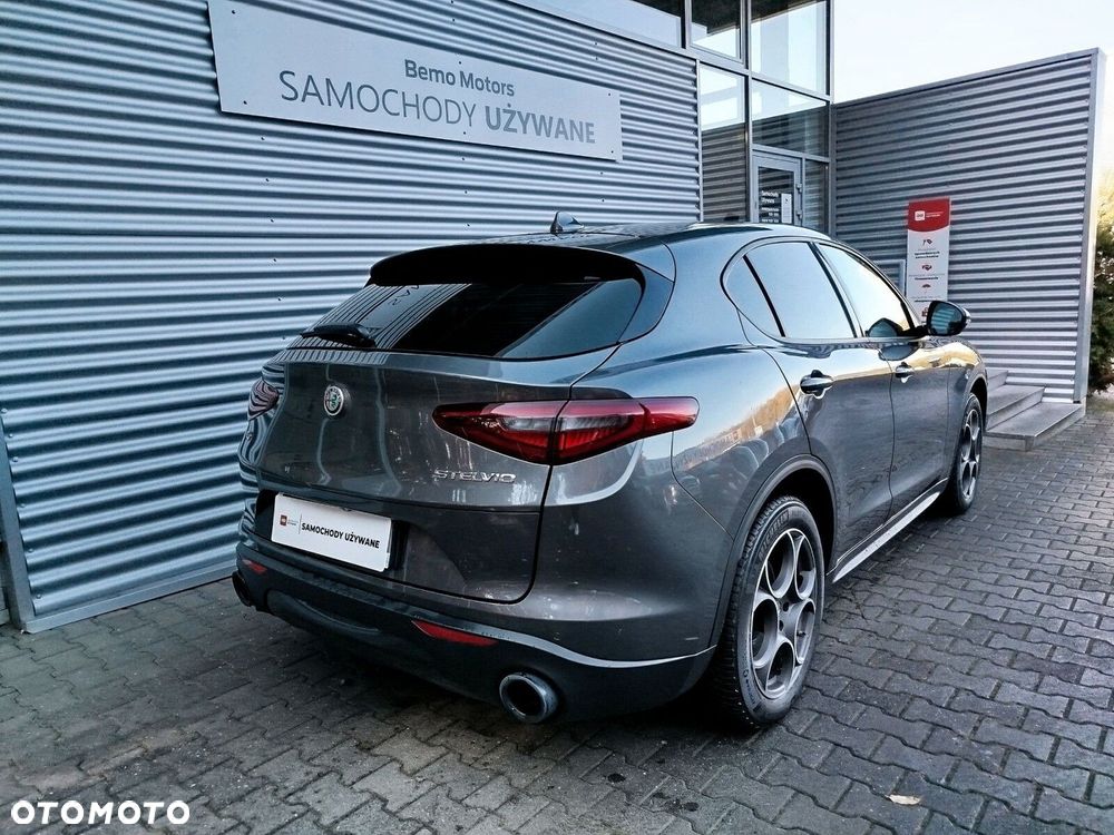 Alfa Romeo Stelvio 2.0 Turbo Sprint Q4 - 7