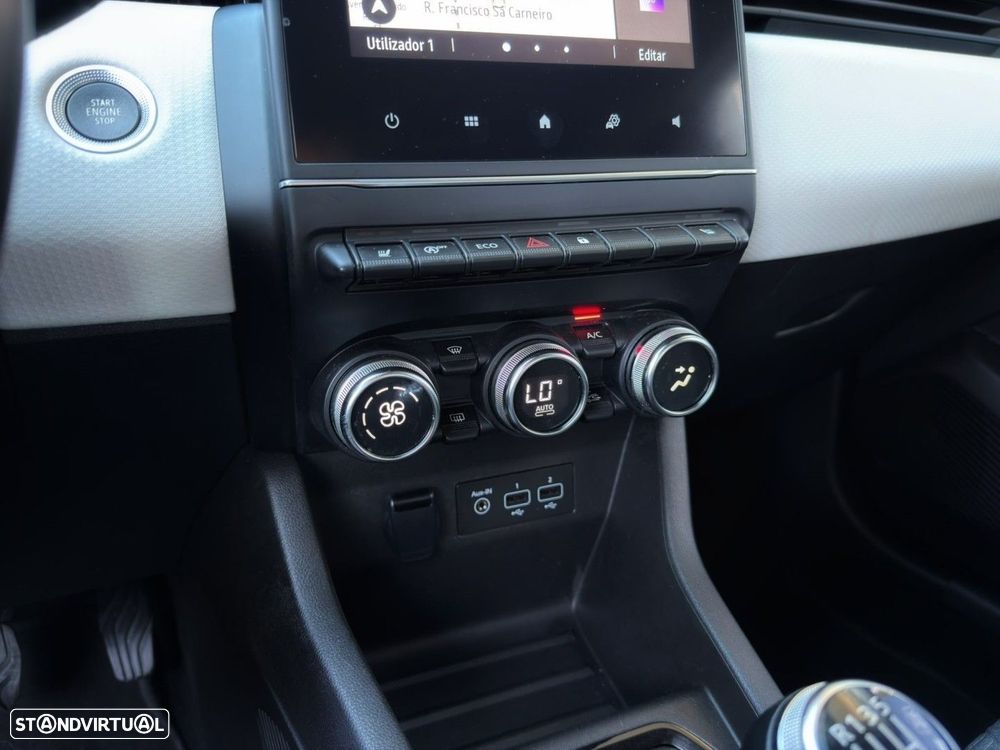 Renault Clio 1.0 TCe Techno - 15