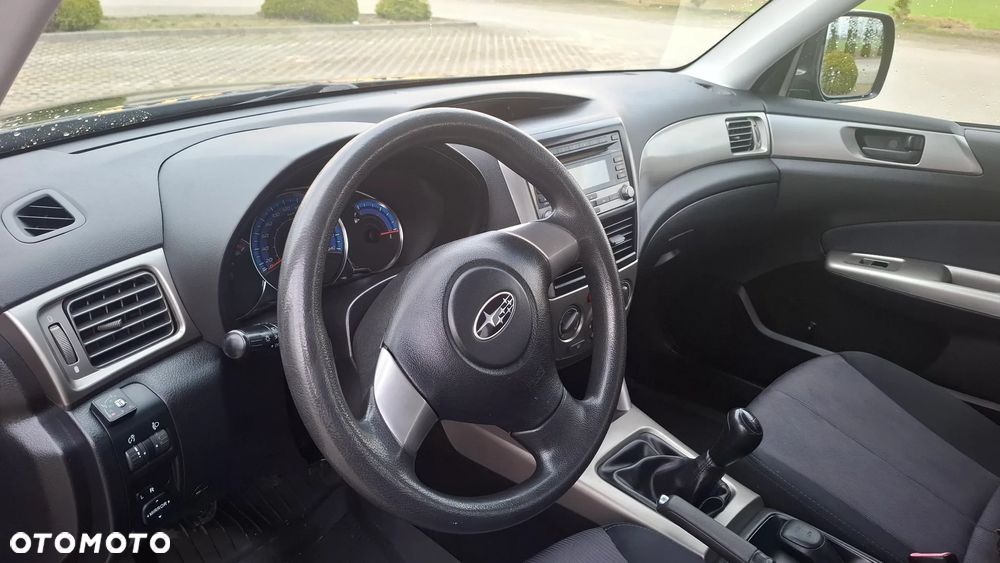 Subaru Forester 2.0X Trend - 17