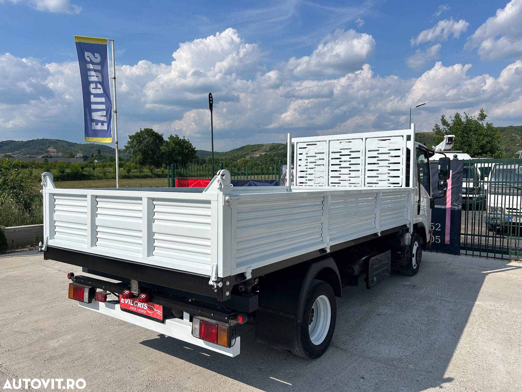 Isuzu N35 BASCULABIL 3 PARTI 4.2 m - 29