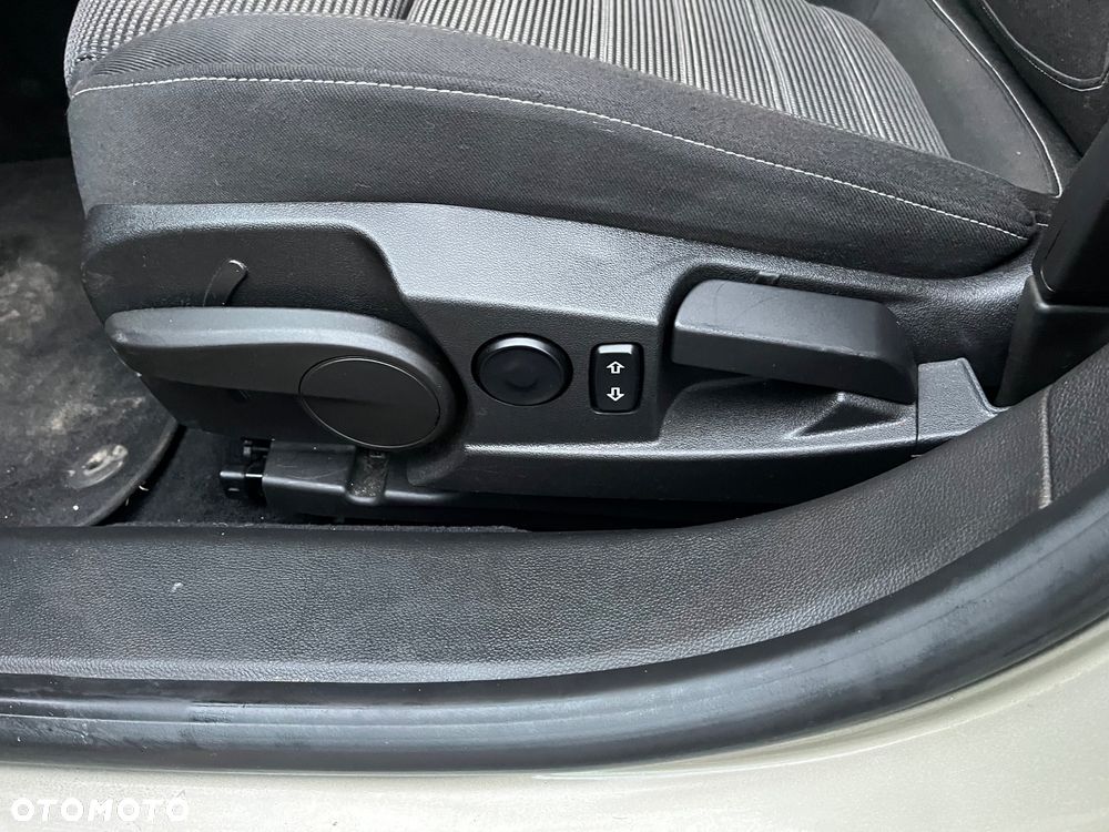 Opel Insignia 1.6 CDTI - 8