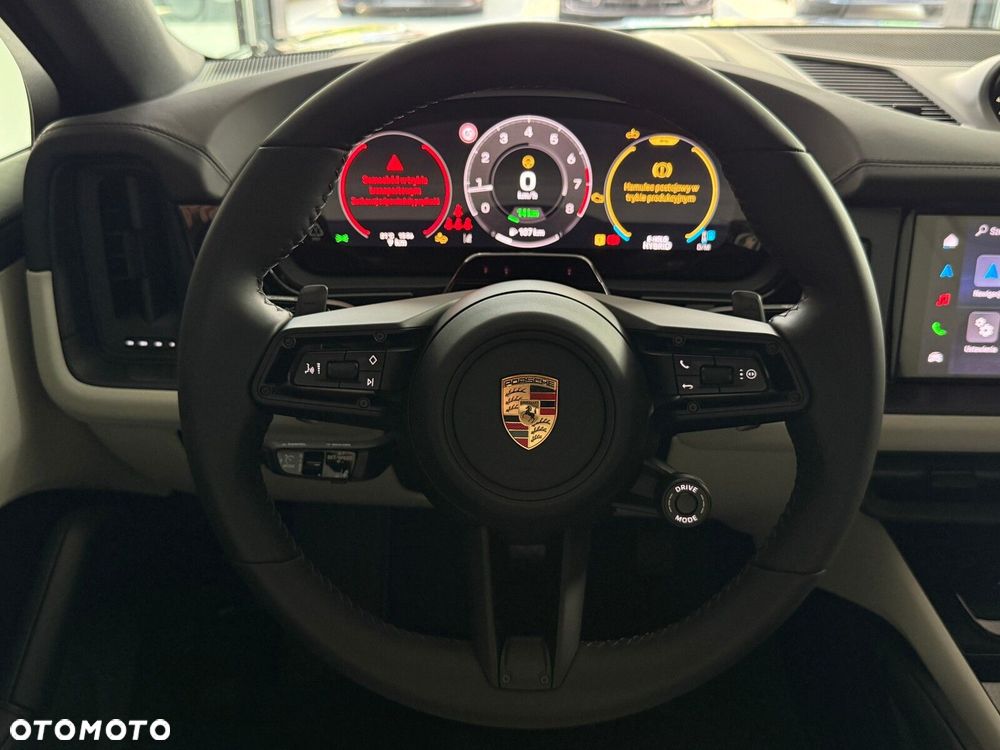 Porsche Cayenne - 22