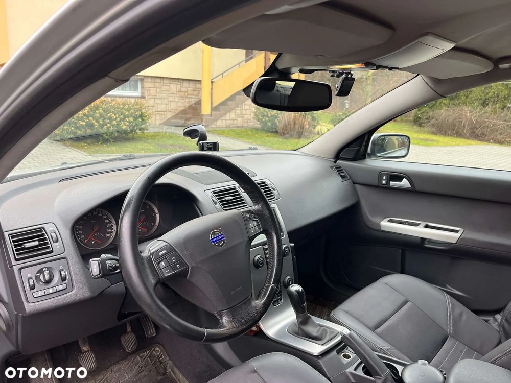 Volvo V50 2.0D Momentum - 16