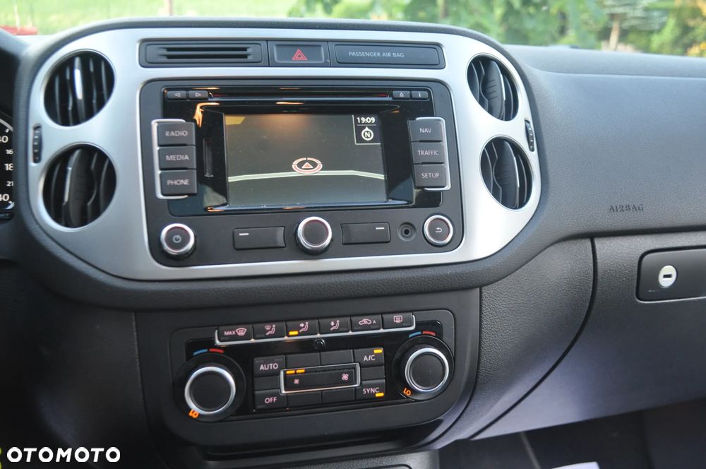 Volkswagen Tiguan 2.0 TDI DPF BlueMotion Technology Cup Sport & Style - 18