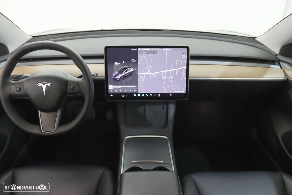 Tesla Model 3 - 6