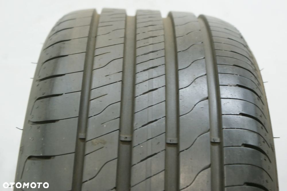 205/55R16 GOODYEAR EFFICIENT GRIP PERFORMANCE 2  7,7mm R3236 - 1
