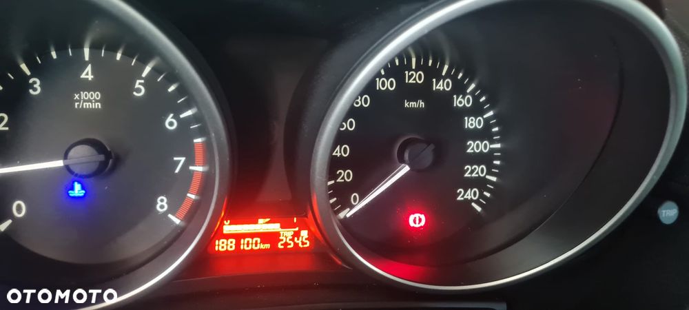 Mazda 5 - 5
